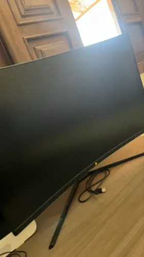 Oportunidade! Monitor curvo.