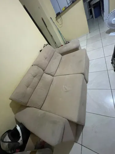 Sofá retrátil e reclinável