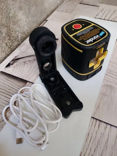 Nível A Laser Verde Recarregável 20m Nlr 020 Vonder Cor verde