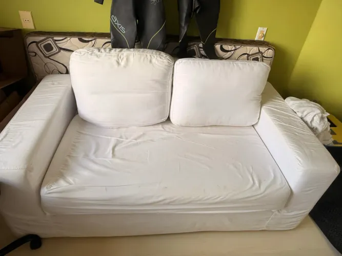 Sofá-cama Tok&Stok branco | 2 lugares | Abre para cama de casal