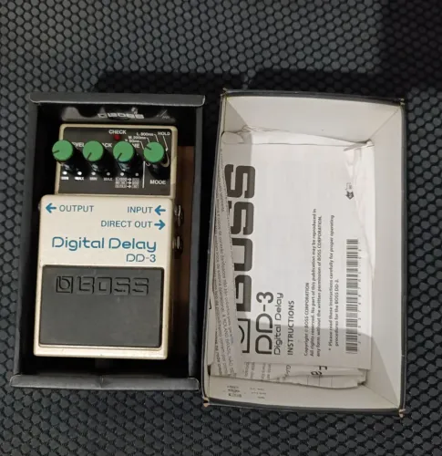 Pedal Boss Digital Delay DD-3