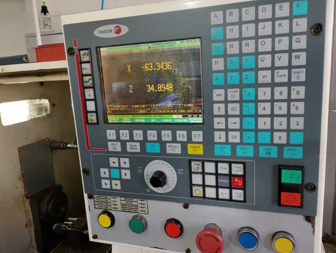 Torno CNC comando fagor 