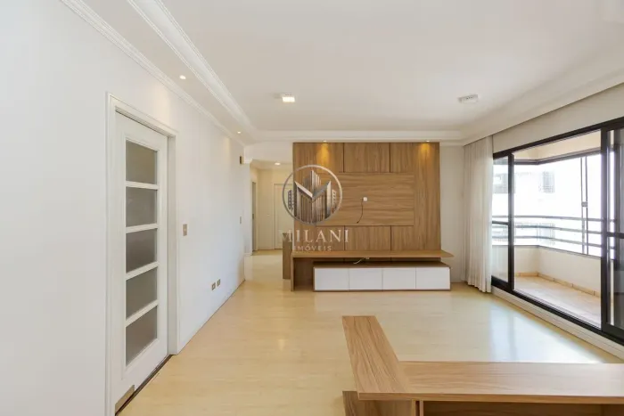 Apartamento 3 Quartos (1 Suíte) com Churrasqueira na Sacada, 10º Andar -