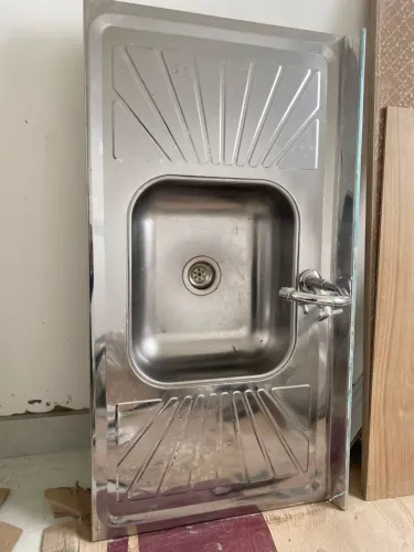 Pia de cozinha inox com torneira 