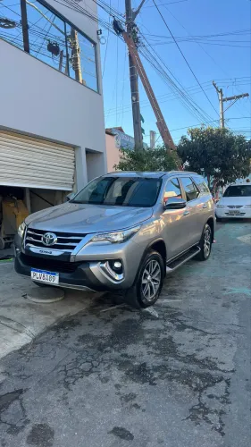 Toyota Hilux SW4 SRX 4X4 2.8 TDI 16V Dies. Aut. 2019