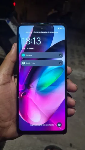 Moto g200 / troco em algo do meu interesse/ e o preço é pra negociar