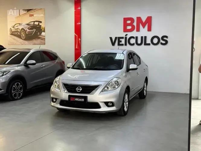 Nissan Versa 1.0 12V Flexstart 4P Mec. 2014