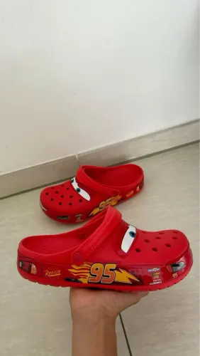 crocs mcqueen nova