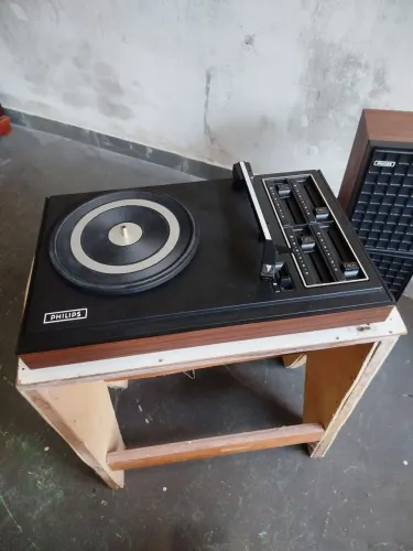 Toca disco Philips GF 723