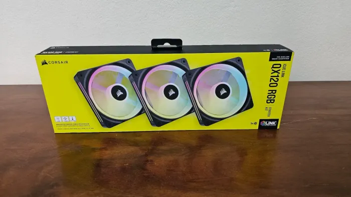 Kit com 3 Ventoinhas CORSAIR ICUE Link QX120, 120mm, RGB, Preto.