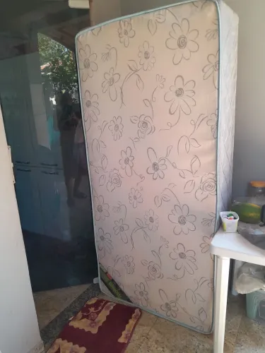 Cama box de solteiro