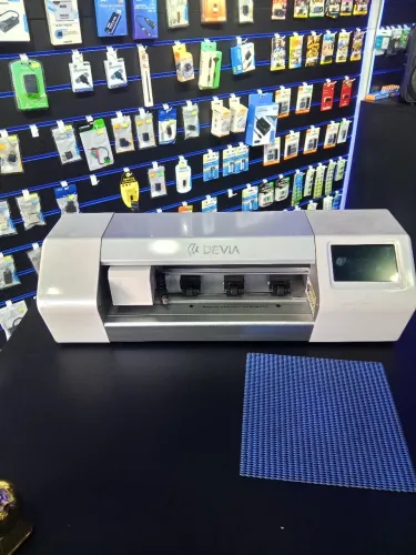 Máquina para corte de películas.
