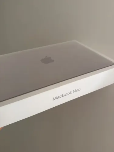 MacBook Neo Silver NOVO LACRADO