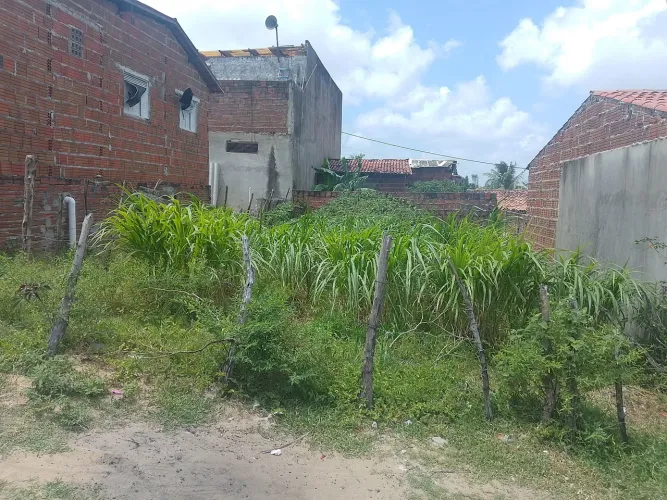 Vendo um terreno.