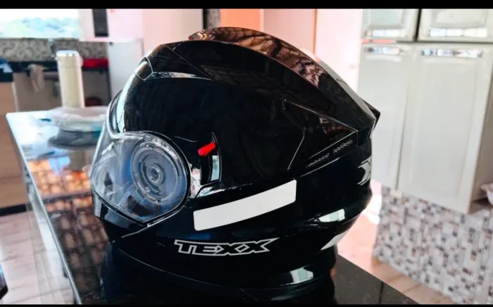 Capacete texx escamoteavel robocop 58