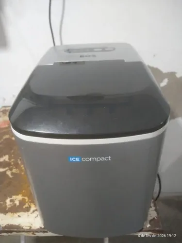 Mini máquina de gelo em Arcoverde