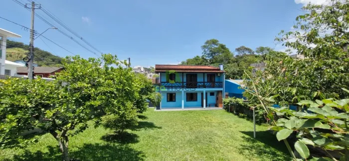CASA 3 DORMITÓRIOS 2 PISOS EM TERRENO AMPLO DE ESQUINA NO REAL PARQUE SÃO JOSÉ