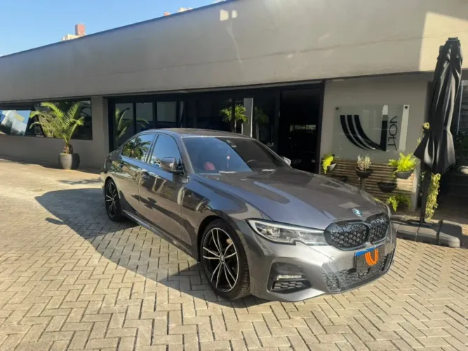 BMW 320I A 2.0 TB M Sport Activeflex 16V 4P 2022