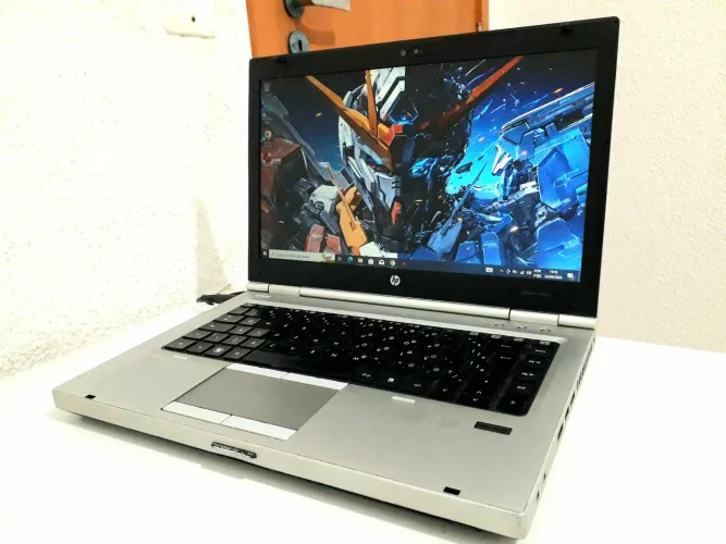Notebook HP Core i5 2.50GHz, 8GB de Ram,750GB de HD e tela de 14 polegadas
