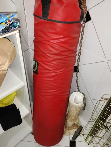 saco de pancada e suporte