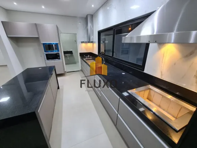 Casa com 3 dormitórios para venda e locação no bairro Villa de Leon