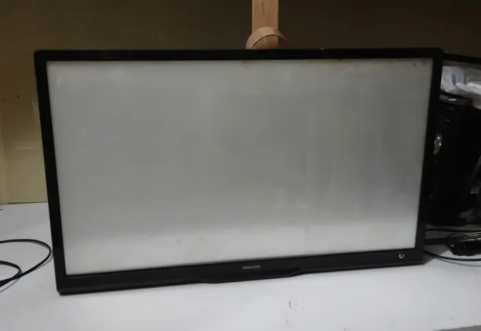 Tv Philips 32 para retirada de pessa
