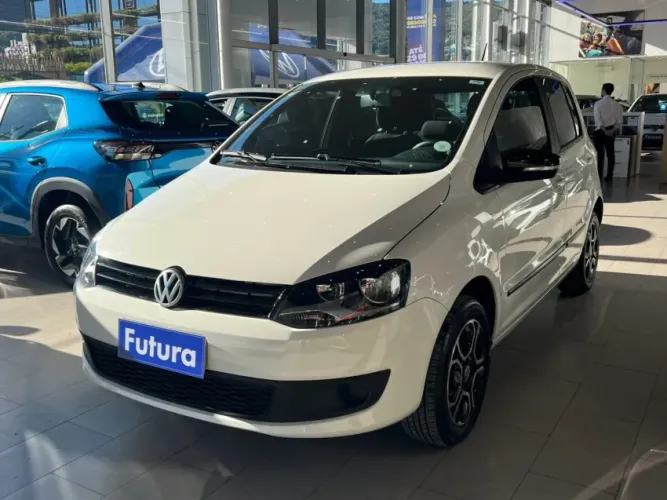 Volkswagen Fox 1.6 MI Total Flex 8V 5P 2014