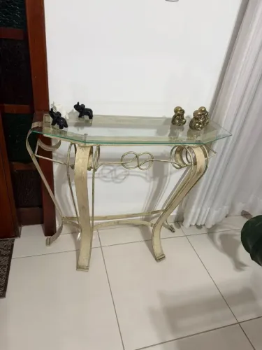 Mesinha aparador