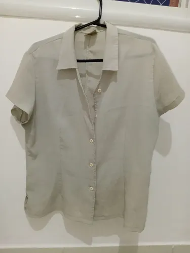Camisa social curta feminina G