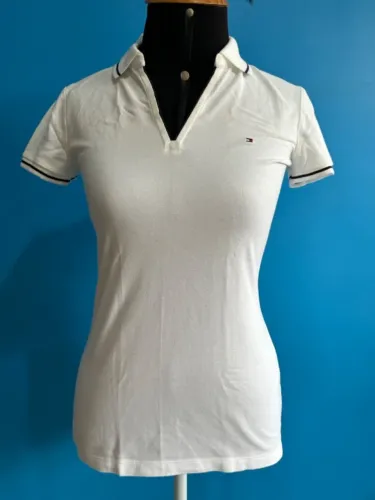 Blusa Polo Tommy Hilfiger Feminina Tamanho PP Cor Branco Com Gola Algodão