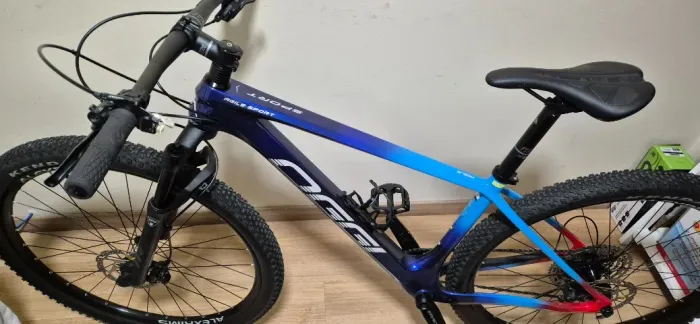Bicicleta OGGI Agile Sport de Carbono adquirida em 19-05-2025 MTB tamanho M