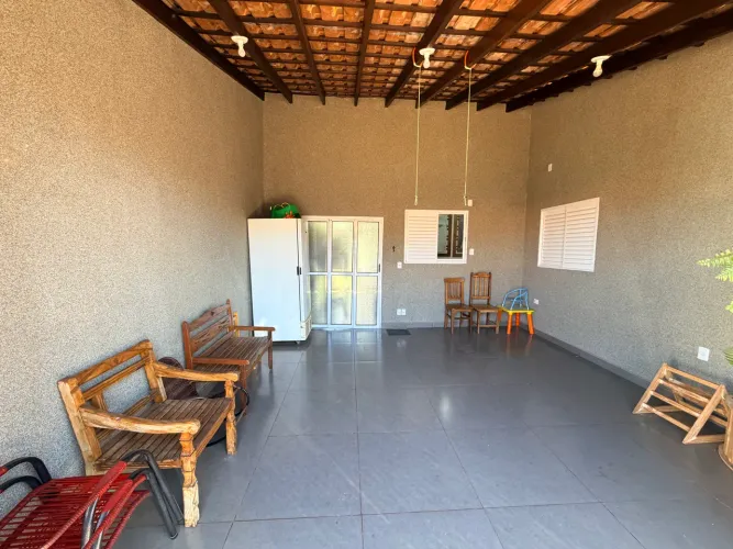Casa 110m² com 4 Ar-Condicionados + Armários | Jardim Anápolis