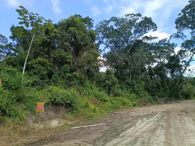 Terreno a venda com 409 m2 próximo ao porto de Itapoá SC