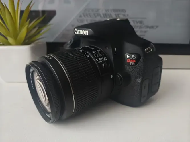 Canon T5i kit 18-55mm