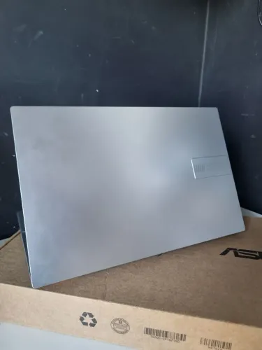 NOTEBOOK ASUS VIVOBOOK GO, i3 n305 12 geração, SSD NVME de 512 , 8 GB de ram.