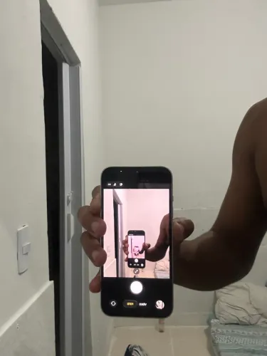 iPhone 14 (3 dias de uso) muito novo