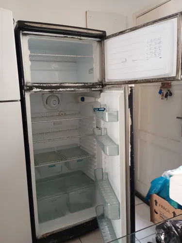 Geladeira com detalhes