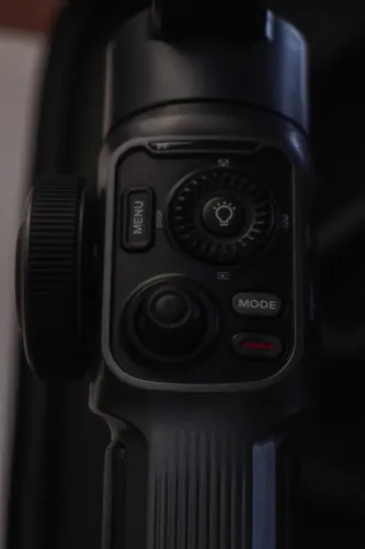 Gimbal estabilizador de celular Zhiyun Smooth 5S Combo ? Estado de Novo