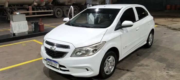 Chevrolet Onix Hatch LT 1.0 8V Flex Power Mec. 4P 2016