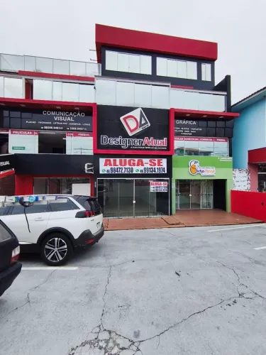 Aluga-se sala comercial