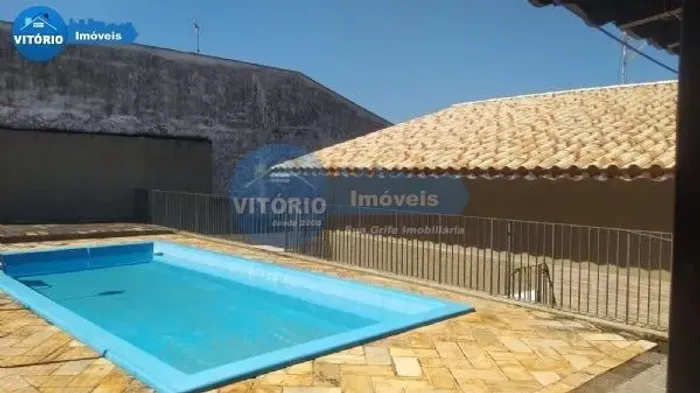 Casa com Piscina para Locação em São Roque !