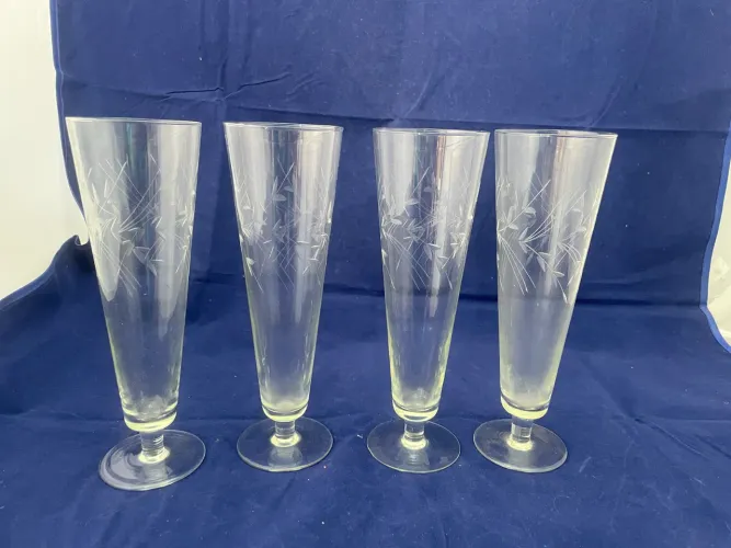 Louça:Taça Tulipa Sasaki Estilo Pilsner