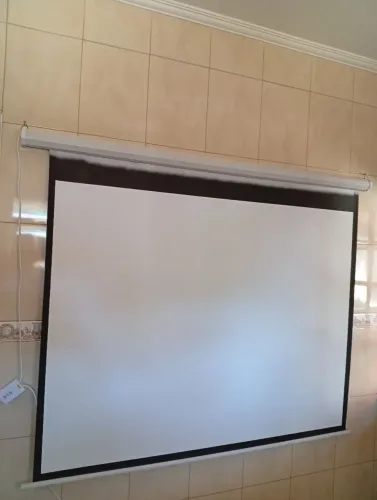 Tela para projetor 