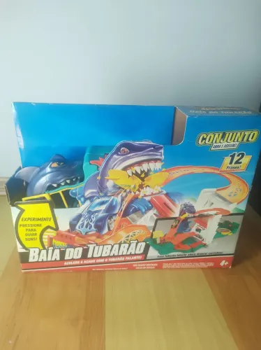 pista Hotwheels tubarão