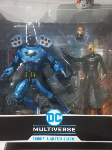Dc multiverse mcfarlane rookie and mister bloom