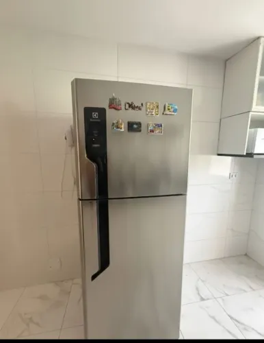 Geladeira Frost Free Eletrolux - modelo TF70S