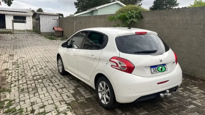 Peugeot 208 Active/active Pack 1.5 Flex 8V 5P 2015