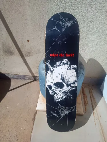 Shape de skate semi novo