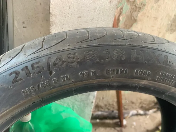 Pneu aro 18 - 215/45