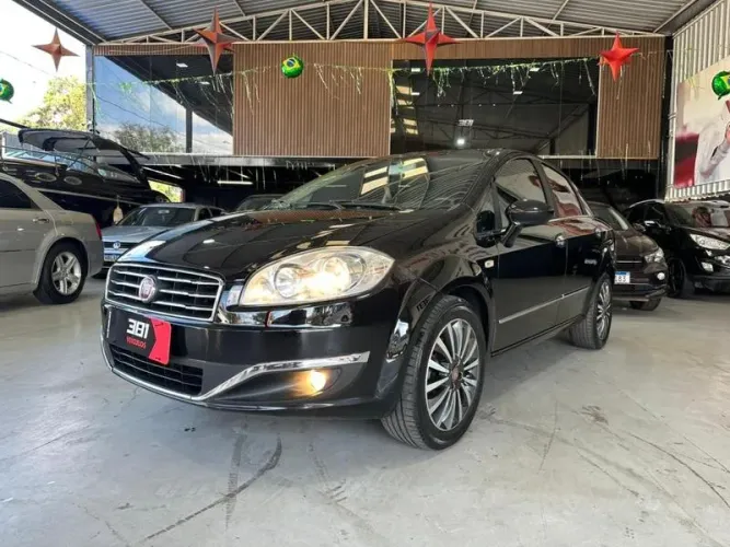 Fiat Linea Essence Dualogic 1.8 Flex 16V 4P 2016